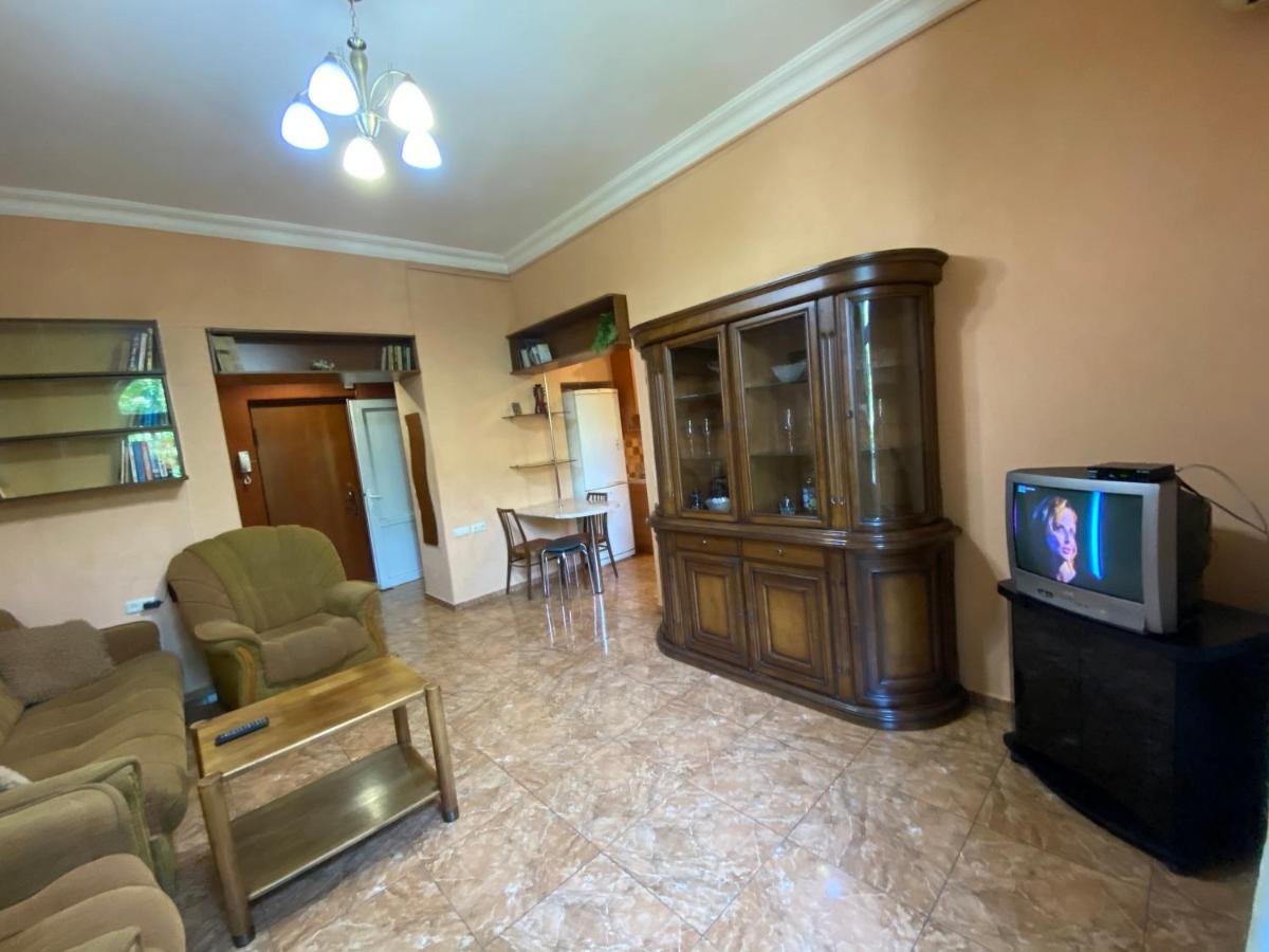 Agora Arcs Apartment Ереван Экстерьер фото