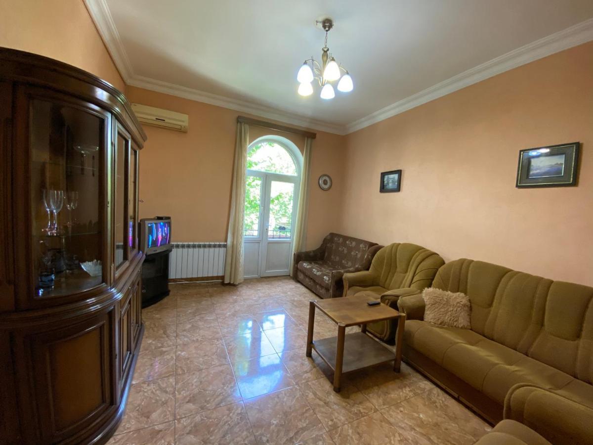 Agora Arcs Apartment Ереван Экстерьер фото