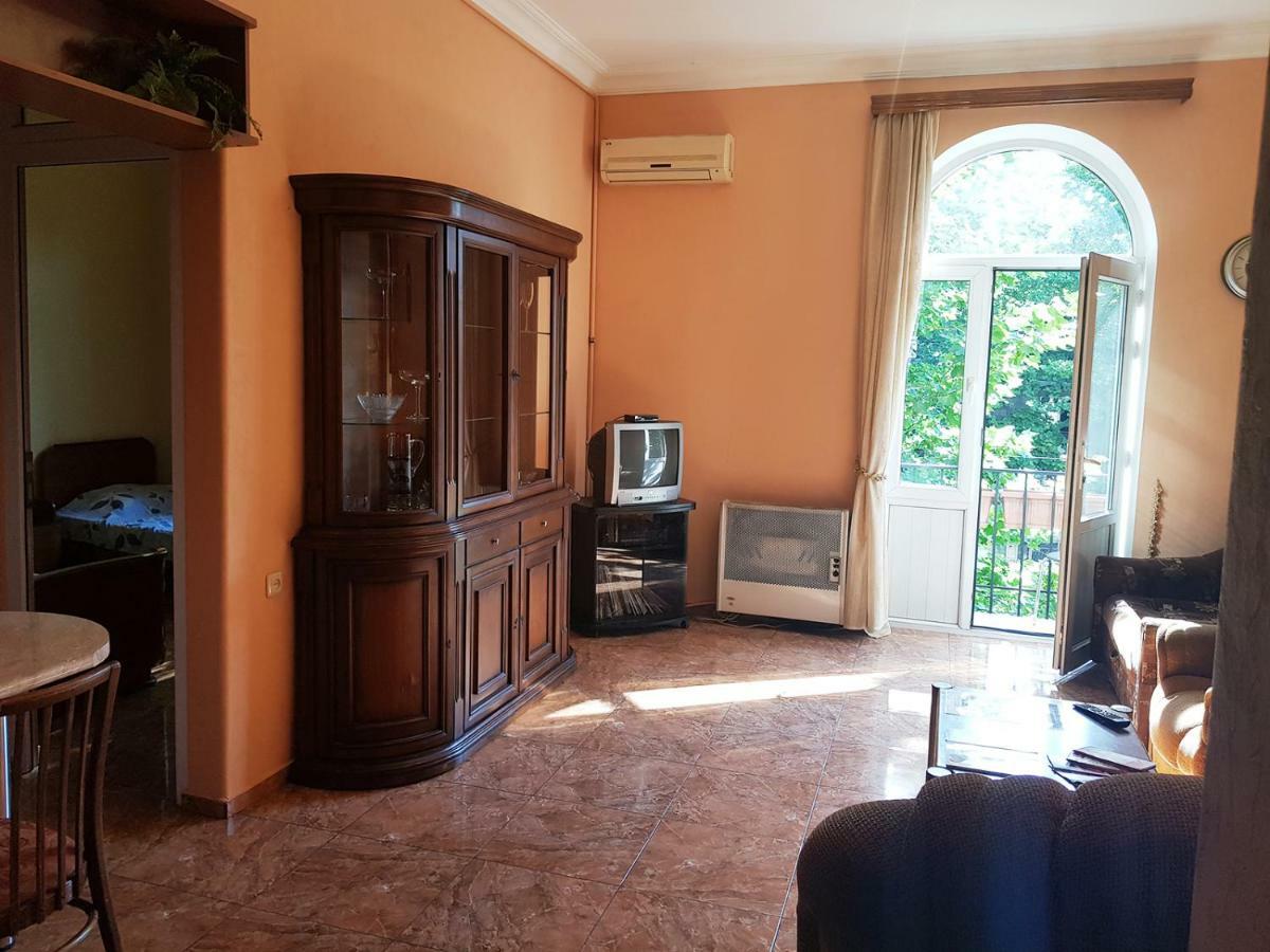 Agora Arcs Apartment Ереван Экстерьер фото